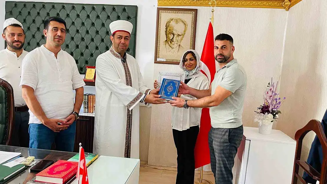 Alman Shıma, Elazığ'da İslamiyet'i seçti