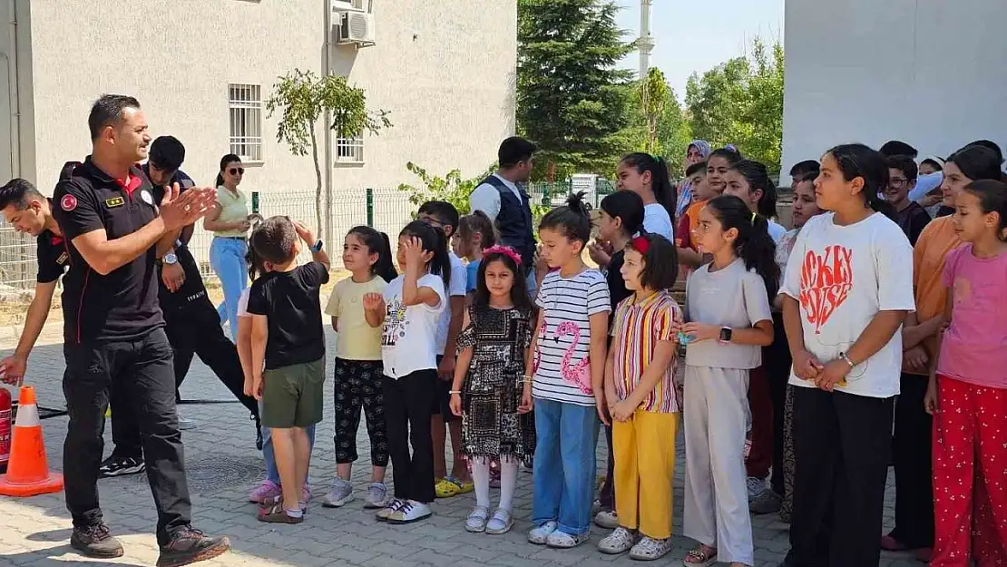 Büyükşehir Semt Konaklarında deprem ve yangın eğitimi