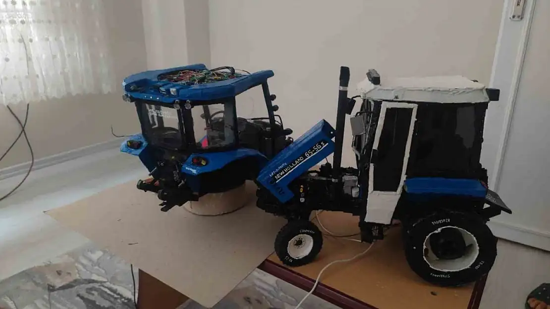 Diyarbakır'da liseli kaşif, maket traktörlerle gerçeğinin birebirini yapıyor