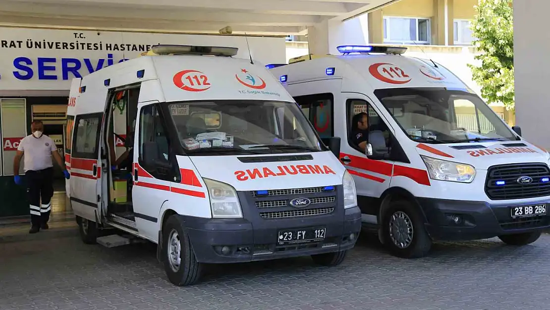 Elazığ'da motosiklet istinat duvarına çaptı: 2 yaralı