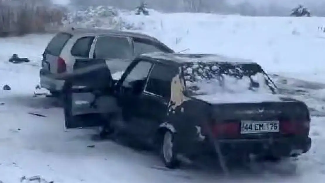 Elazığ'da zincirleme trafik kazası: 5 yaralı