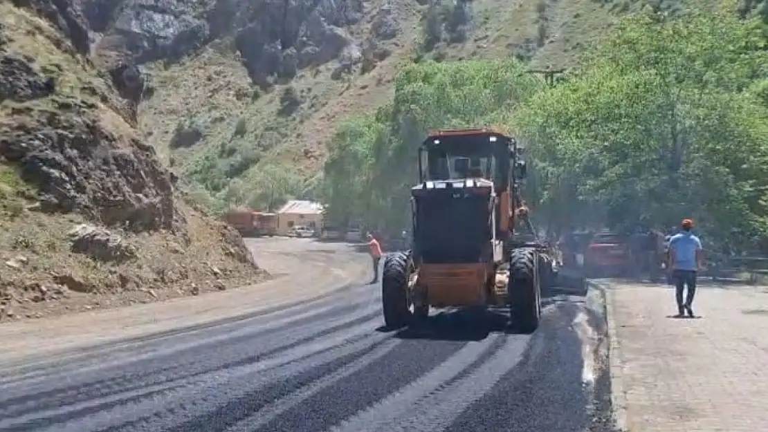 Her yıl on binlerce aracın kullandığı yolda çalışma