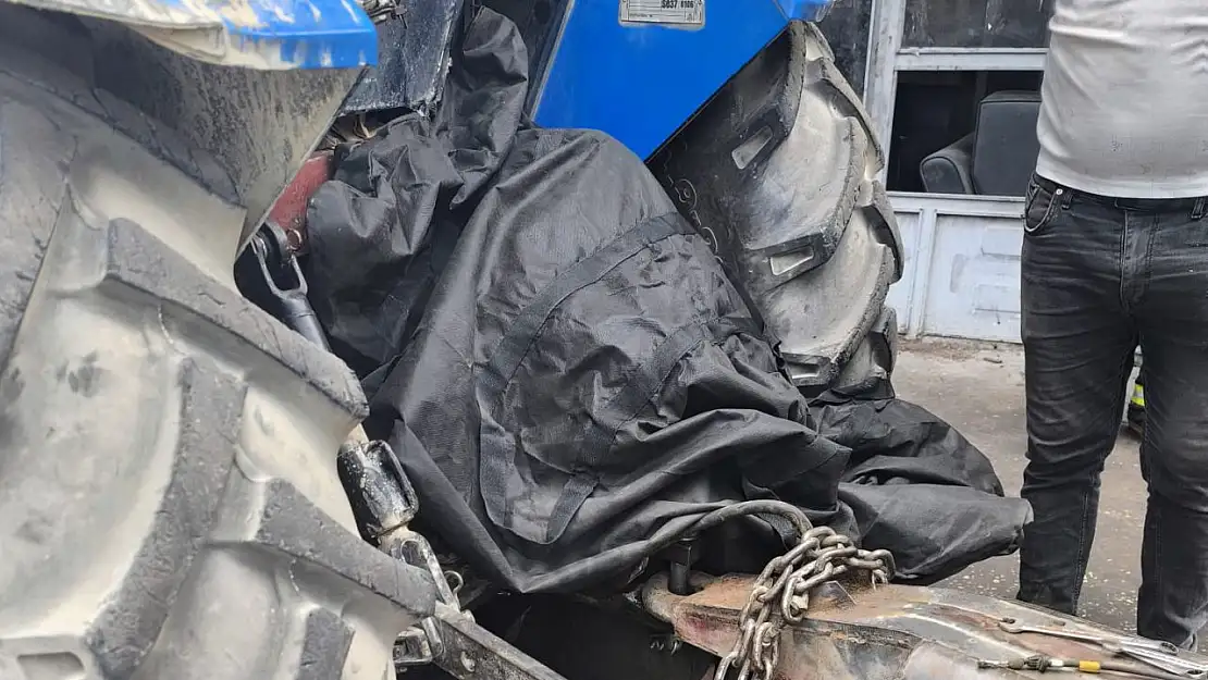 Kafası traktörün parçaları arasında sıkışan usta feci şekilde hayatını kaybetti