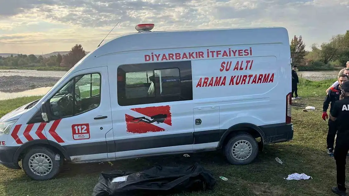 Kardeşini ve yakınını kurtarmak isterken nehirde kaybolan gencin cansız bedeni bulundu