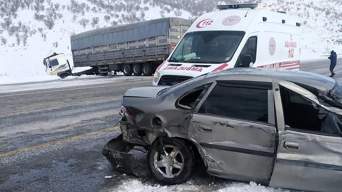 Malatya-Adıyaman yolunda trafik kazası: 2 yaralı