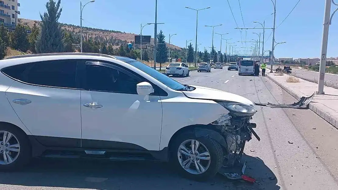 Malatya'da iki ayrı trafik kazasında 2 kişi yaralandı