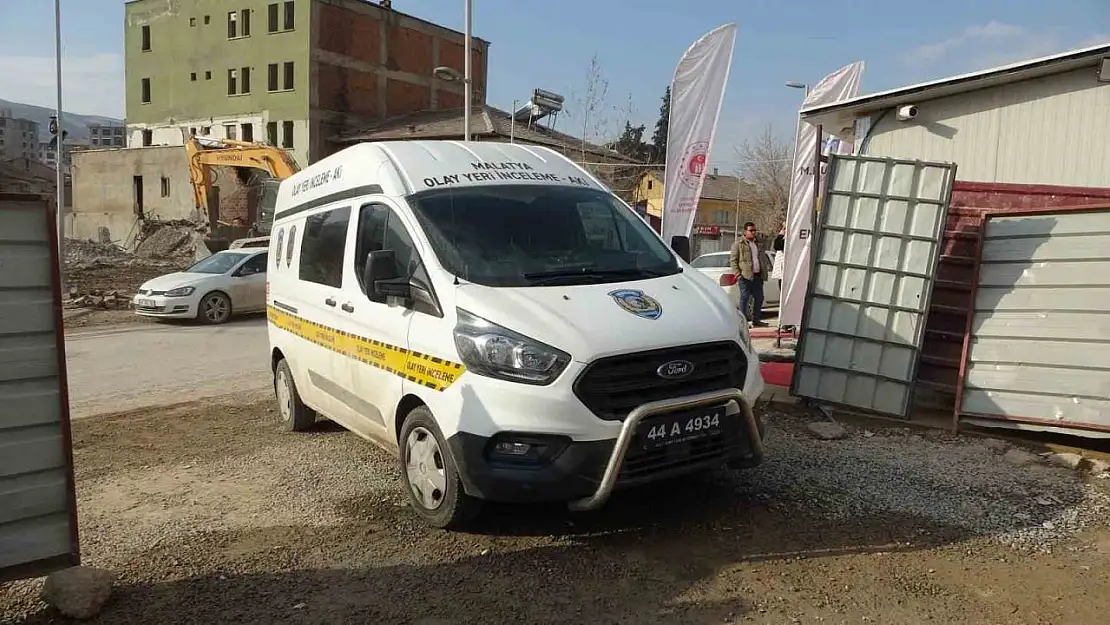 Malatya'da inşaatın 6. katından düşen işçi ağır yaralandı