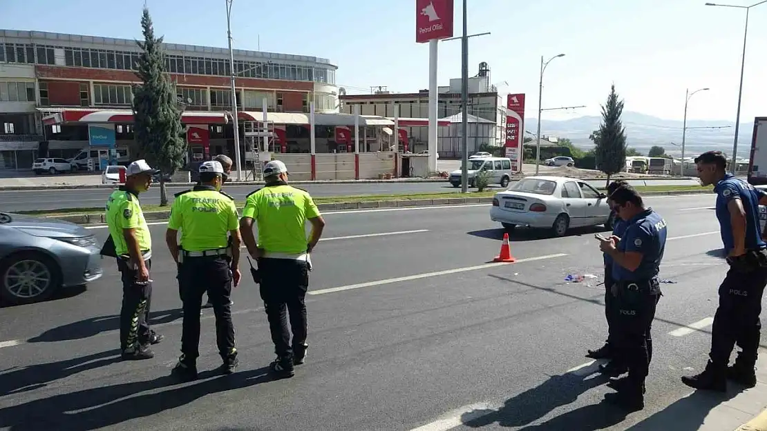 Malatya'da otomobilin çarptığı yaya kurtarılamadı
