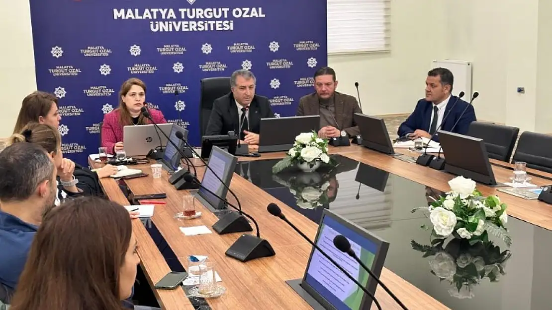 Malatya Turgut Özal Üniversitesi'nde proje yazma eğitimi düzenlendi