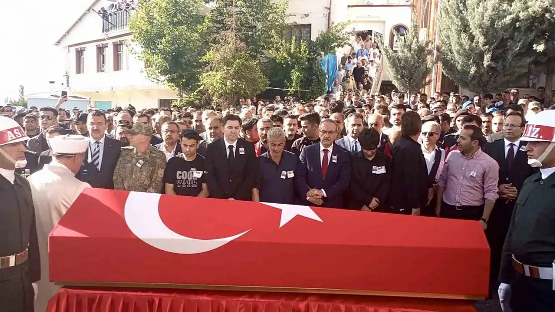 Pençe-Kilit şehidi Malatya'da son yolculuğuna uğurlandı