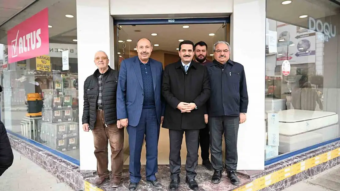 Taşkın İnönü caddesi esnafı ile bir araya geldi