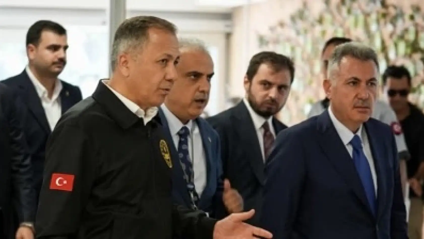 İzmir Merkezli NARKOKAPAN Operasyonu: 14 İlde Eş Zamanlı Baskın, 641 Gözaltı