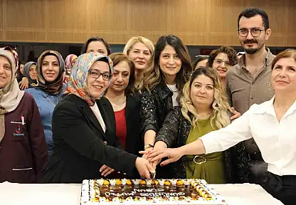 Elazığ'da 'Ebeler Günü' kutlandı