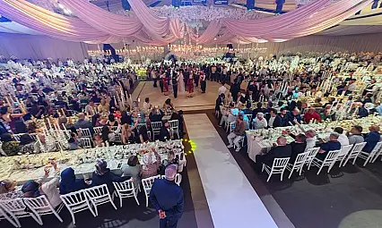 Elazığ'da iş, siyaset ve sanat dünyası bu düğünde bir araya geldi