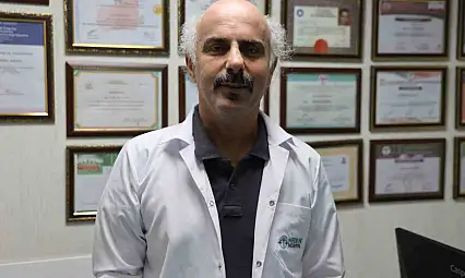 Kadın Hastalıkları ve Doğum Uzmanı Diribaş: 'Yaz dönemlerinde gebelerin su tüketimini yaklaşık 2 kat arttırmalarını öneriyoruz'