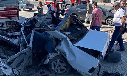 Malatya'daki kazada Tofaş hurdaya döndü: 1 ölü, 1 yaralı