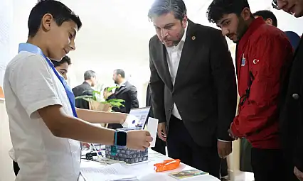 Öğrencilerin hazırladığı projeler, bilim merkezinde görücüye çıktı