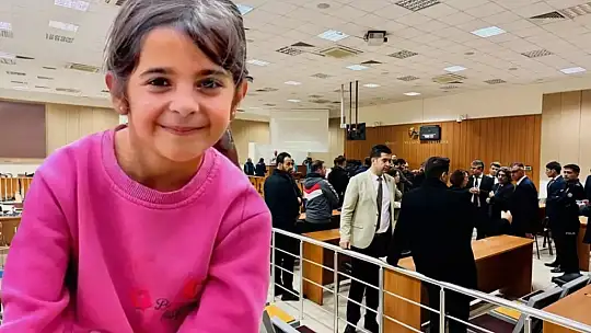 8 Yaşındaki Narin Güran Aile İçi İhanetin Neden Kurbanı Oldu!