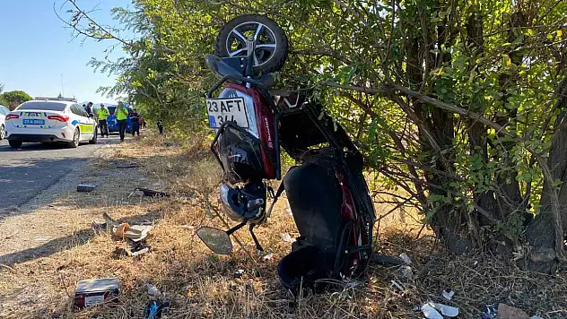 Aracın çarptığı motosikletin sürücüsü hayatını kaybetti
