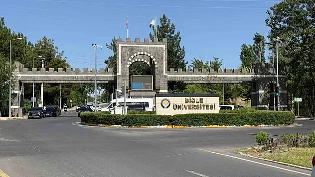 Dicle Üniversitesinde yaşanan intiharda öğrenci, bıraktığı notta hocasını işaret etti