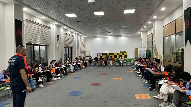 Elazığ'da AFAD gönüllülerinin eğitimleri sürüyor