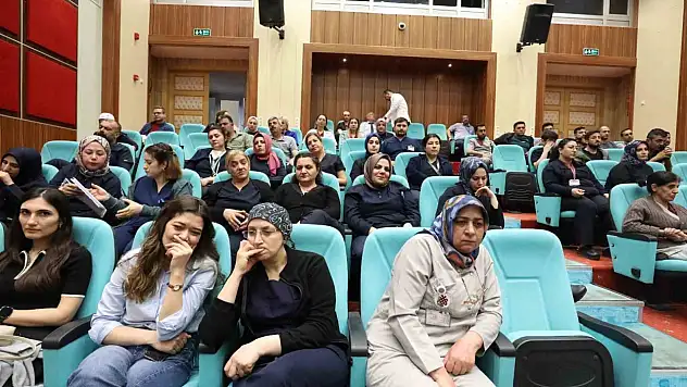 Elazığ'da hastane çalışanlarına Afet Farkındalık Eğitimi verildi