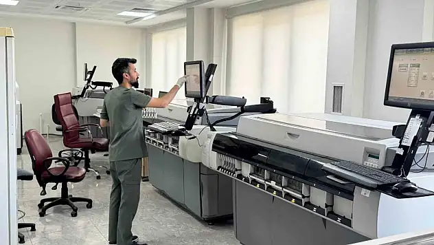 Gazi Yaşargil Eğitim ve Araştırma Hastanesi merkez laboratuvarı yeni yerleşkesine taşındı