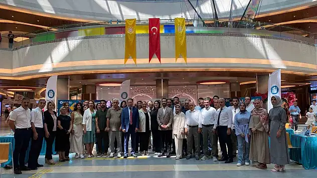 İnönü Üniversitesi tercih ve tanıtım günleri MalatyaPark AVM'de başladı