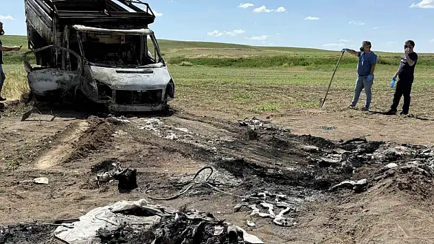 Kamyonette cansız bedenleri yanmış halde bulunan baba ve oğul olayında gözaltı sayısı 7'ye çıktı