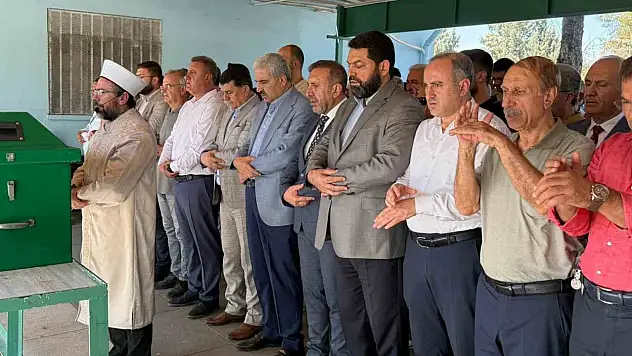 Mersin'deki kazada hayatını kaybeden Farah Diyarbakır'da defnedildi