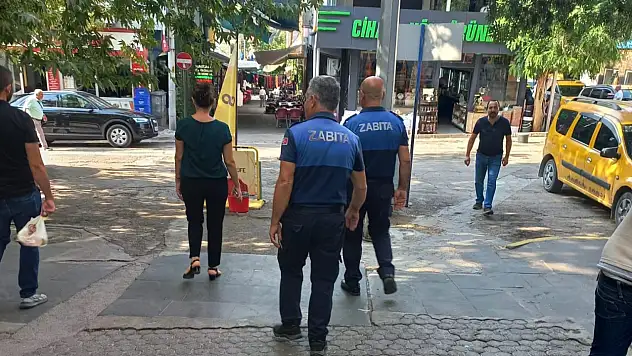 Tunceli'de kaldırım işgaline yönelik denetim: 9 esnafa para cezası