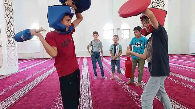 Yaz Kur'an kursu, renkli etkinliklerle sona erdi