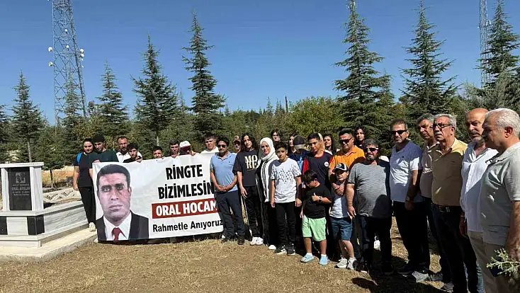 Boksör Oral Arslan kabri başında anıldı