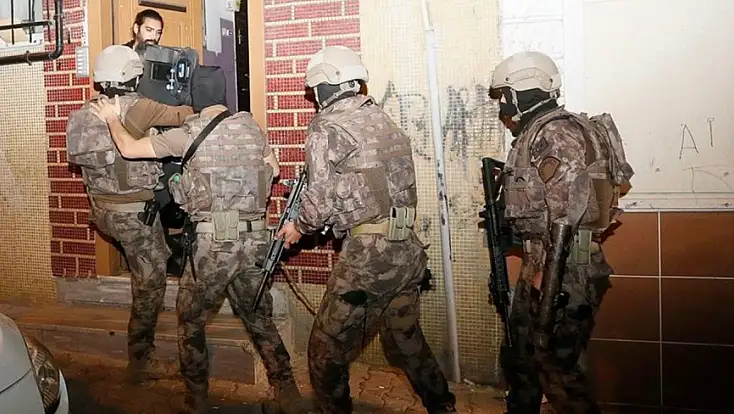 Yalova’da IŞİD Operasyonu : 3 Polis Şehit , 9 Yaralı