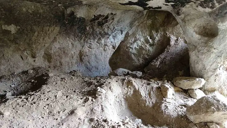 Altın söylentisi sit alanını define avcılarının hedefi yaptı