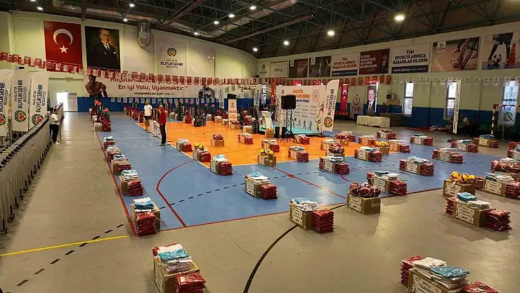 Amatör spor kulüplerine 10 Milyon TL değerinde malzeme desteği sağlandı