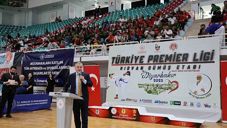 Bakan Bak: 'Diyarbakır'a yaklaşık 3.5 milyar lira spor yatırımı, tesis yatırımı yapacağız'