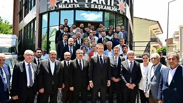 Bakan Bayraktar: 'Deprem bölgesinde yeni yerleşim alanlarında doğalgaz altyapısı yılsonuna kadar tamamlanacak'