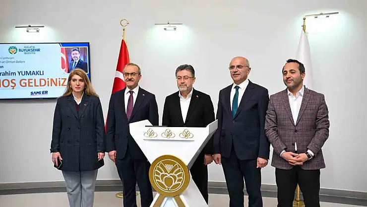 Bakan Yumaklı'dan Malatya Büyükşehir Belediyesi'ne ziyaret