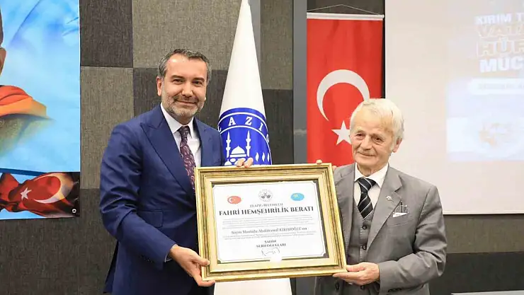 Başkan Şerifoğulları, Kırımoğlu'na 'fahri hemşehrilik beratı' takdim etti