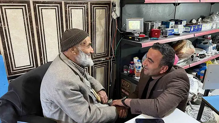 Başkan Ulutaş esnafın önerilerini dinledi