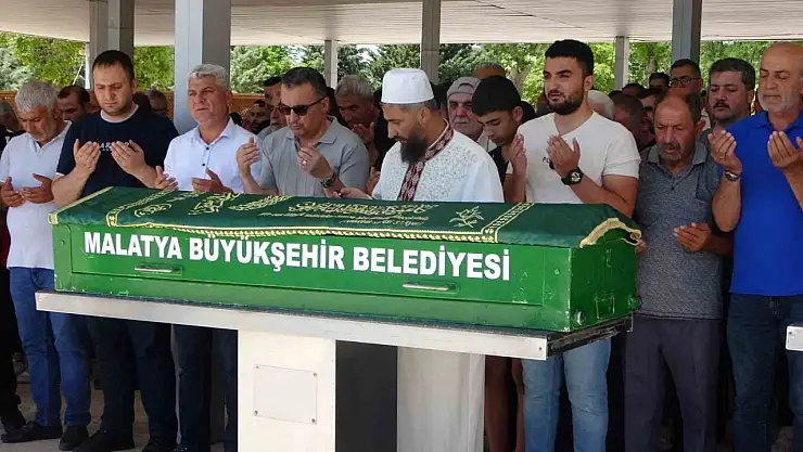 Denizde boğulan baba-oğul Malatya'da toprağa verildi