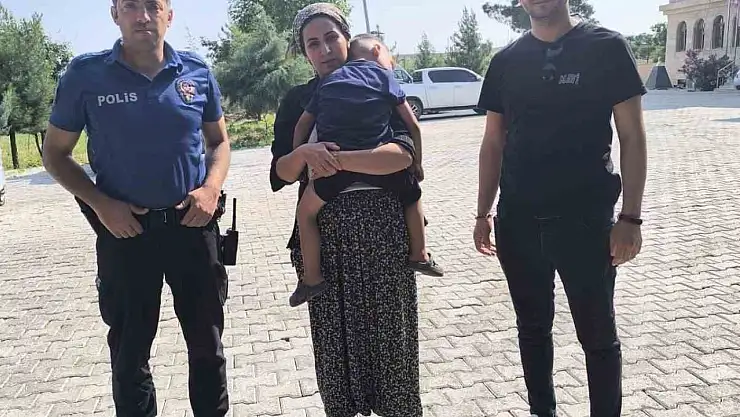 Dicle'de kayıp çocuk, polis tarafından bulunarak ailesine teslim edildi