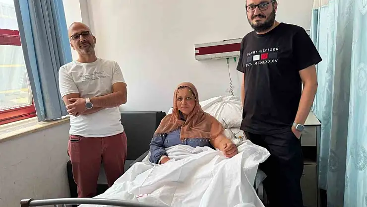 Dirseğinde kırık ve bağ kopması olan hasta, başarılı operasyonla sağlığına kavuştu