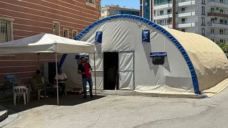 Diyarbakır anneleri karne gününe hüzünlü girdi