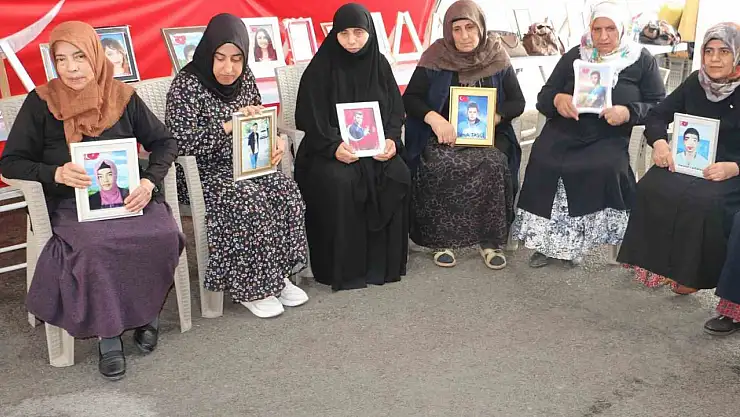 Diyarbakır anneleri PKK'nın silah bırakmasıyla çocuklarına kavuşmayı umut ediyor