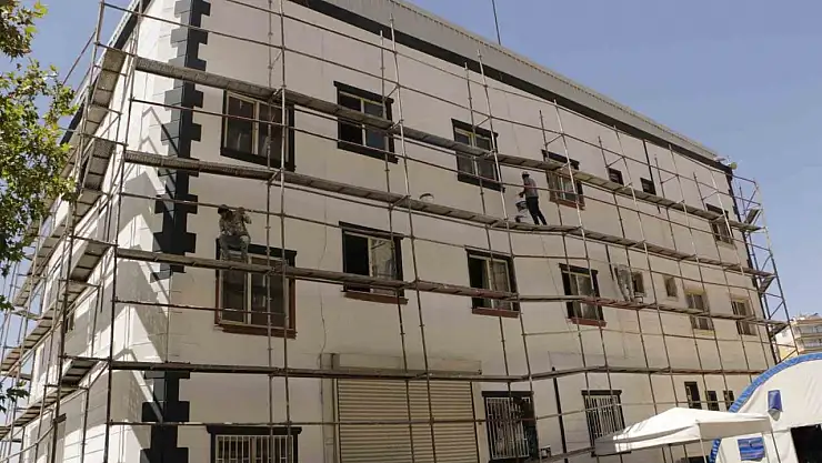 Diyarbakır annelerinin simgesi eski HDP il binasında tadilat başladı