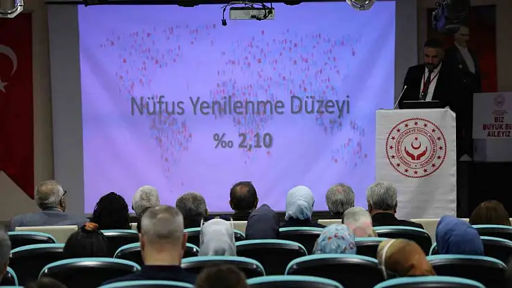 Diyarbakır'da 'Yaşlılık Çalıştayı' düzenlendi