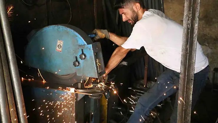 Diyarbakır'da 200 derecede ekmek mücadelesi