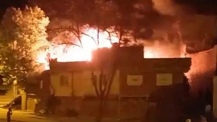 Diyarbakır'da boş ev alev topuna döndü